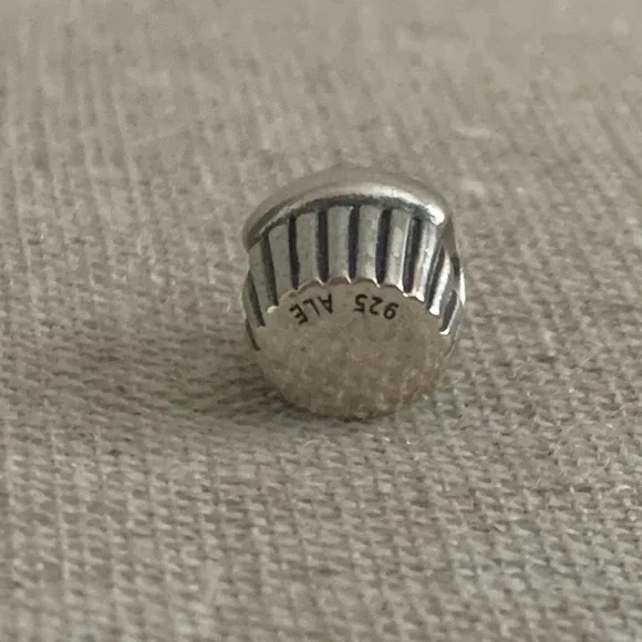 RETIRED Authentic Pandora Cupcake Charm With 14K Gold - Picture 6 of 9